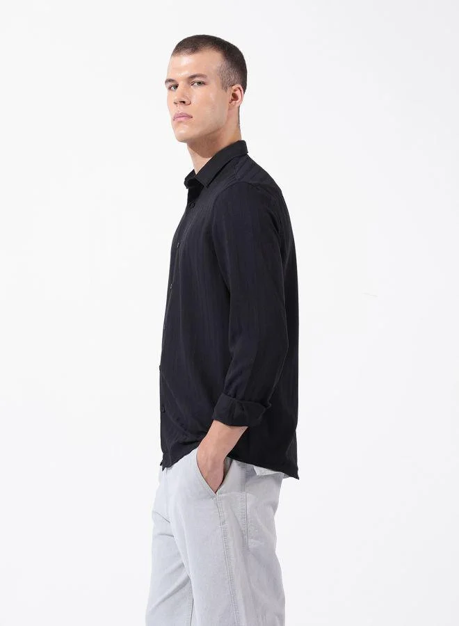 The Indian Garage Co Men Regular Fit Textured Cutaway Collar Full Sleeves Shirt